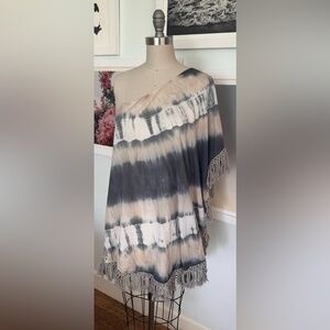 Billabong tie-dye poncho